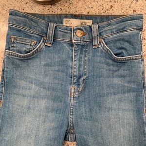 Topshop petite High-Waisted Jamie Moto jeans